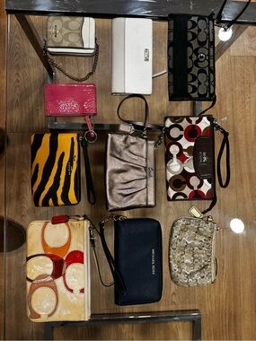 Coach | Bags | Iso Coach Pig Change Purse | Poshmark